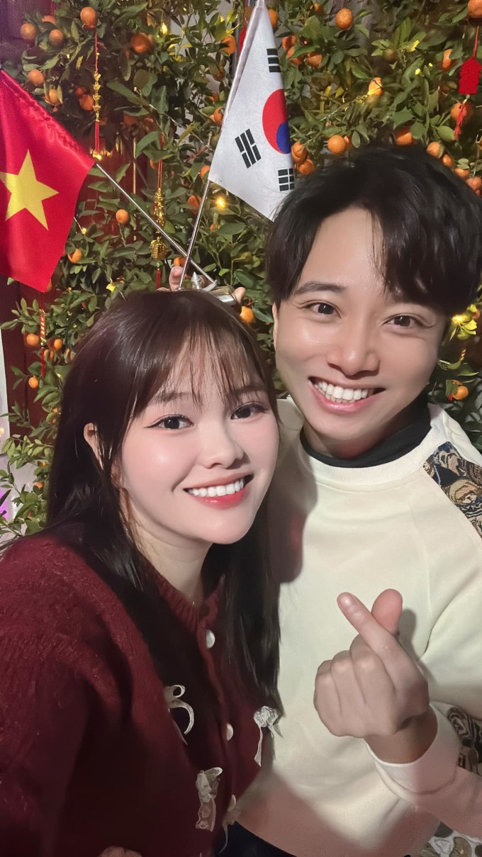 Rể Hàn ăn hết nửa đàn gà trong lần đầu đón Tết Việt